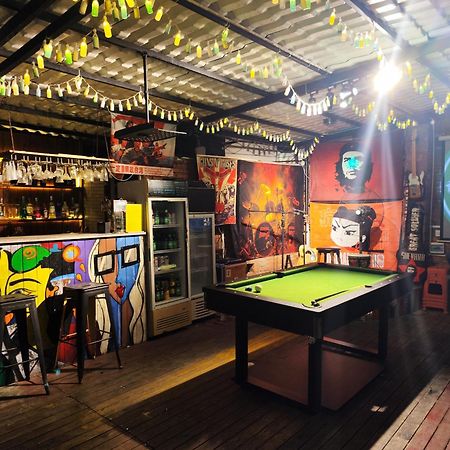 יאנג שואו Showbiz Hostel מראה חיצוני תמונה