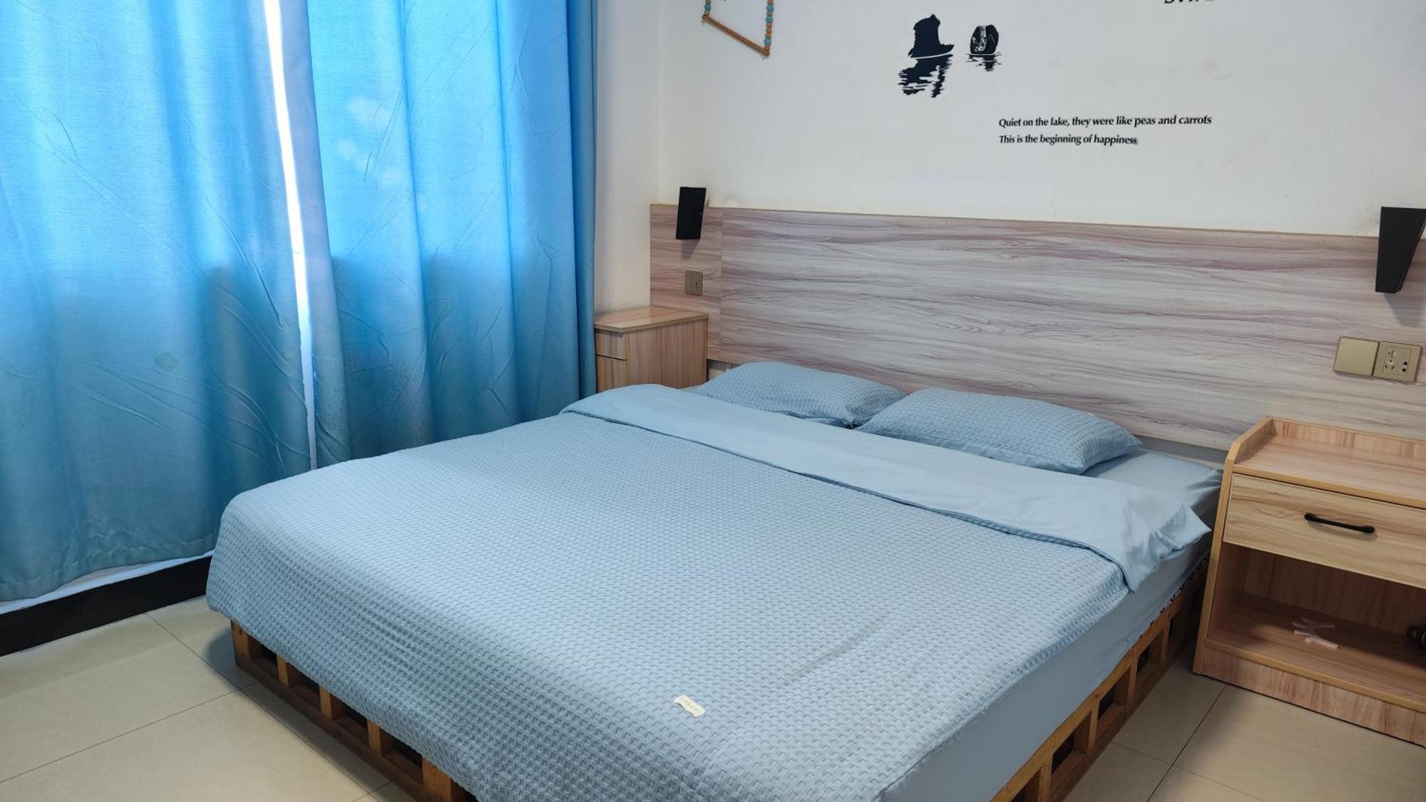יאנג שואו Showbiz Hostel מראה חיצוני תמונה